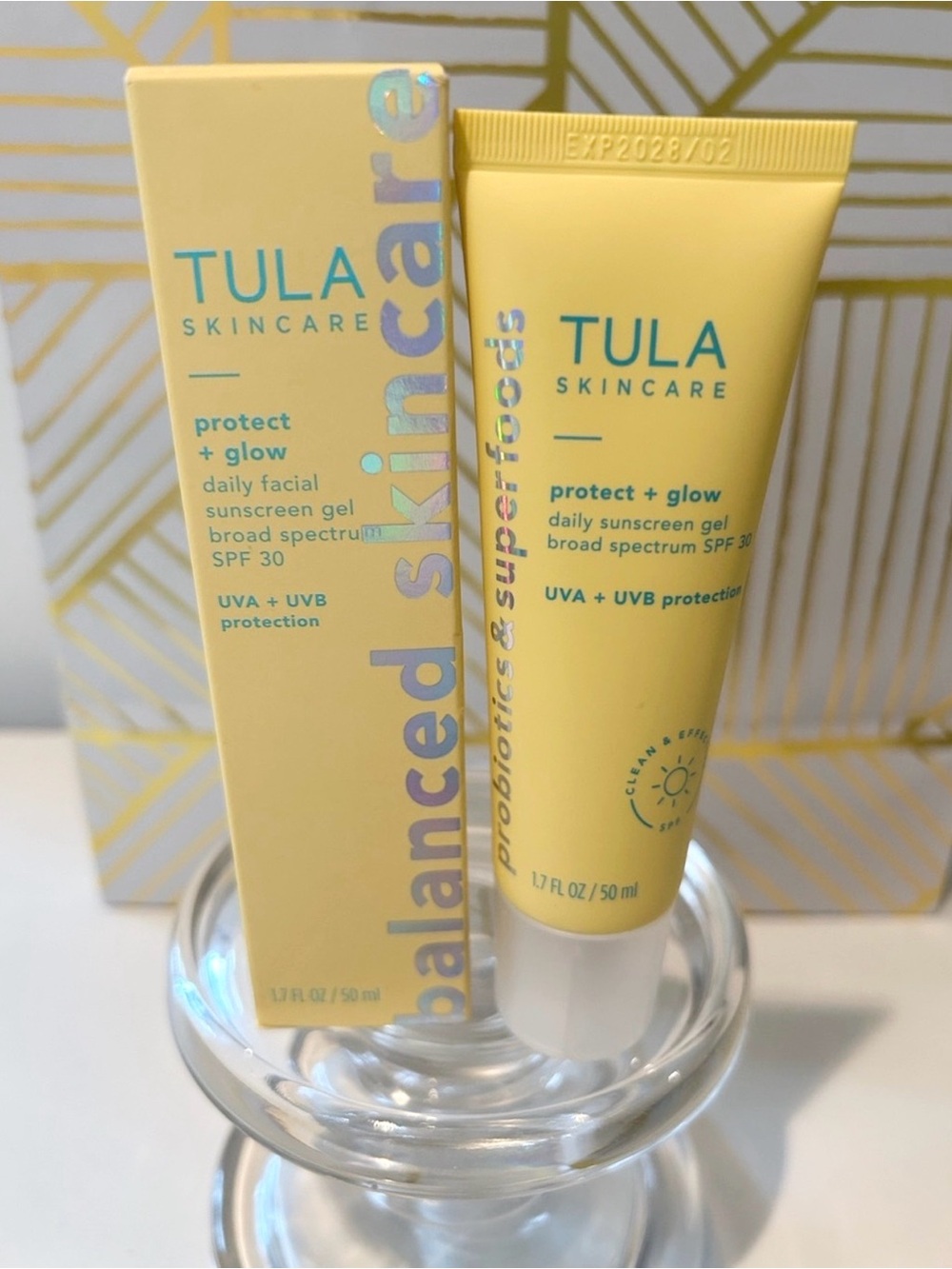 ✨ TULA Skincare Protect + Glow Daily Sunscreen Gel SPF 30 | NIB EXP 2028